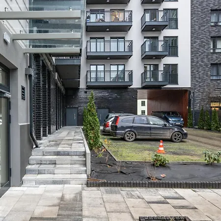 Botanique Apartment *